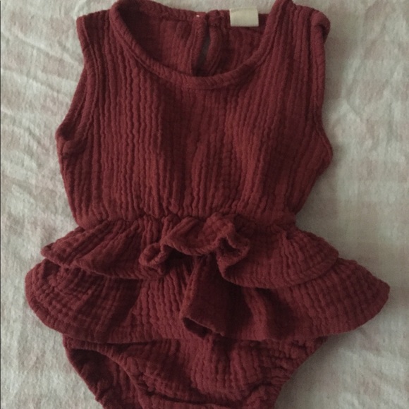 Baby Girl Onesie One Piece Jumper Muslin NWOT - Picture 2 of 4